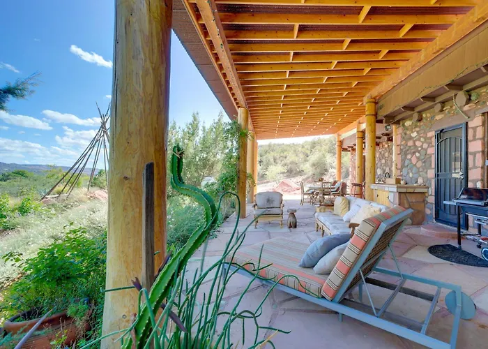 Historic Farm On Wine Trail Near Sedona Cottonwood