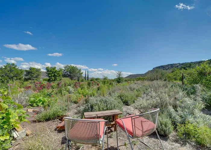 Historic Farm On Wine Trail Near Sedona *